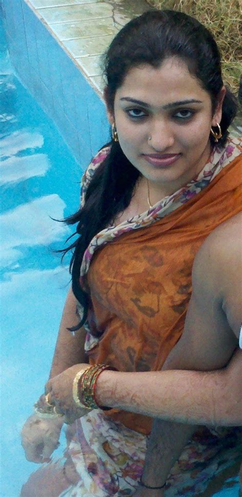 bhabhi naked pic|Bhabhi Nude Pics